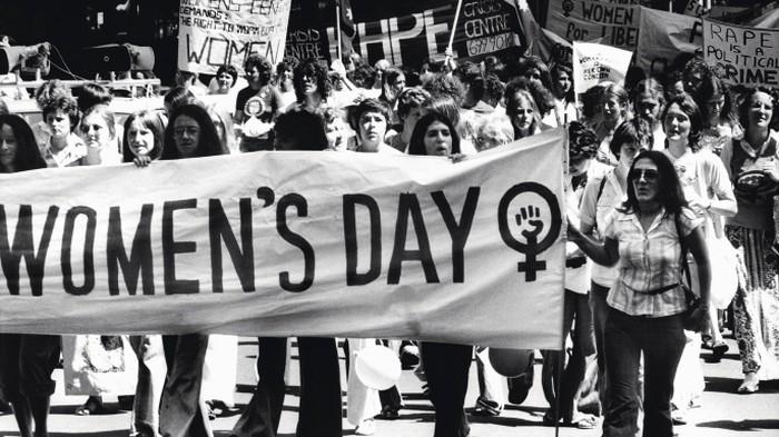 Phong trào nữ công nhân đòi quyền bình đẳng diễn ra mạnh mẽ