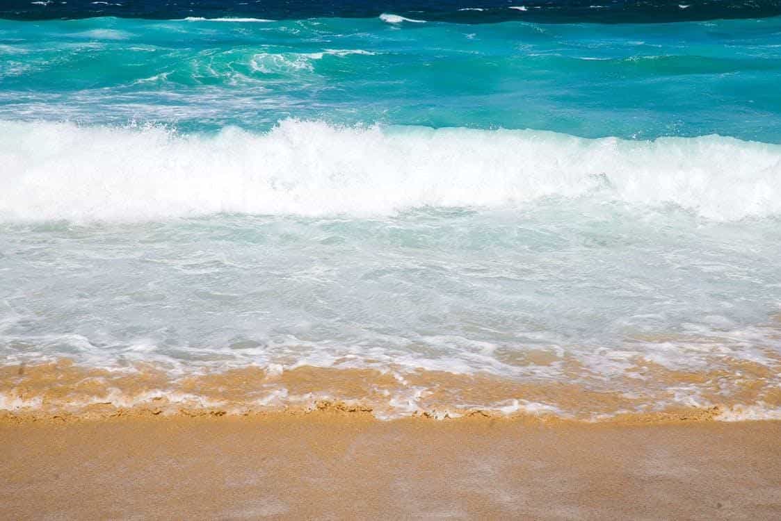 Nằm mơ thấy sóng biển có ý nghĩa gì?